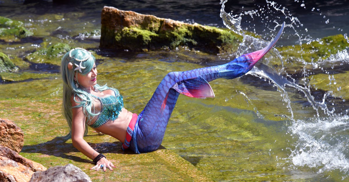 découvrez notre collection envoûtante de costumes de sirène, parfaits pour des fêtes, des événements ou des spectacles. plongez dans un monde féerique avec des vêtements qui capturent l'essence des mers, disponibles dans une variété de styles et de tailles pour toutes les envies.