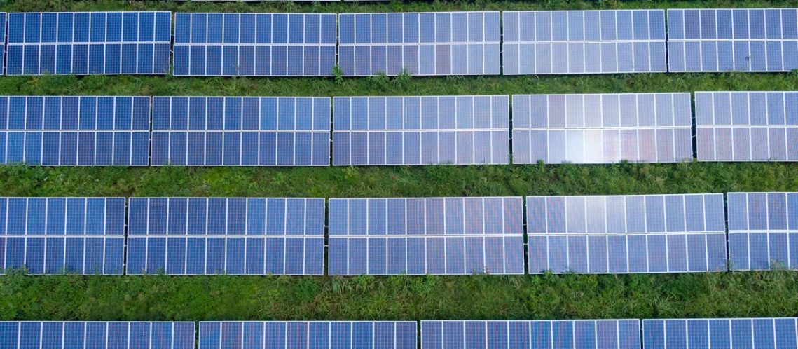 découvrez comment améliorer l'efficacité énergétique de votre maison ou entreprise grâce à des conseils pratiques, des solutions innovantes et des technologies durables pour réduire votre consommation d'énergie et vos coûts.