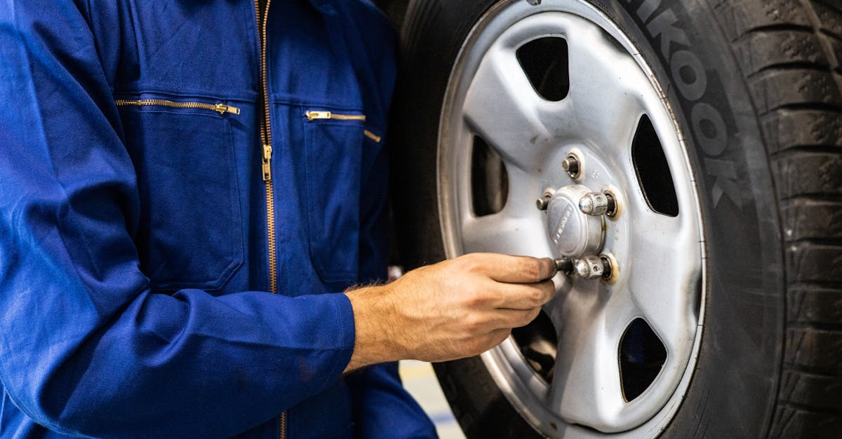 découvrez nos conseils et astuces pour un entretien efficace de votre véhicule. prolongez la durée de vie de votre voiture grâce à un guide simple d'entretien automobile régulier.