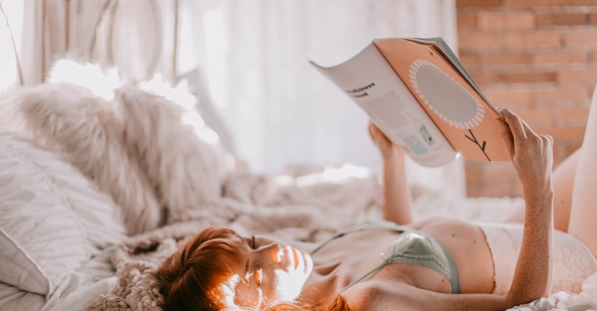 découvrez notre collection de lingerie raffinée, alliant confort et élégance pour toutes les silhouettes. trouvez la pièce parfaite pour sublimer votre féminité et vous sentir belle au quotidien.