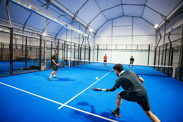 constructeur court de tennis